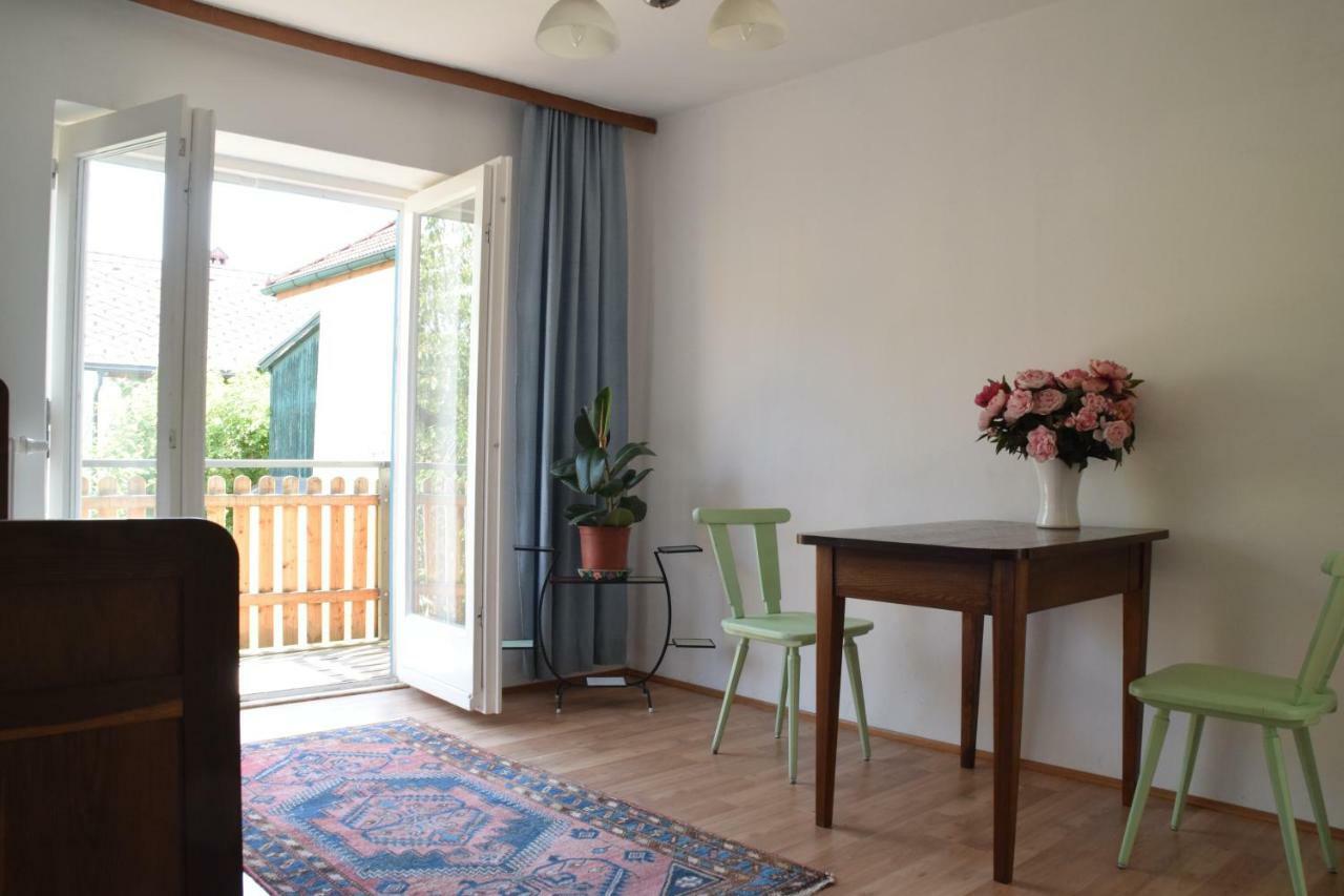 Vintage-ferienwohnung Fuer 2 Apartment Schoerfling